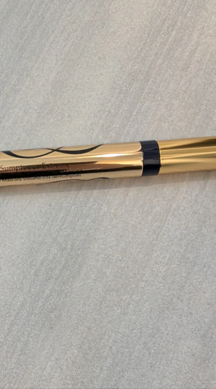 Estee Lauder Sumptuous Extreme Mascara